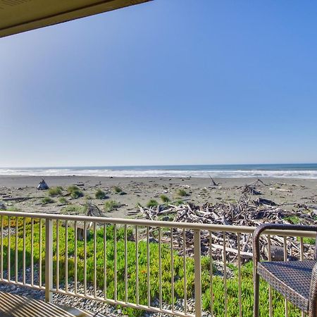 Quiet Waterfront Escape With Hot Tub And Beach Access! Gold Beach Εξωτερικό φωτογραφία