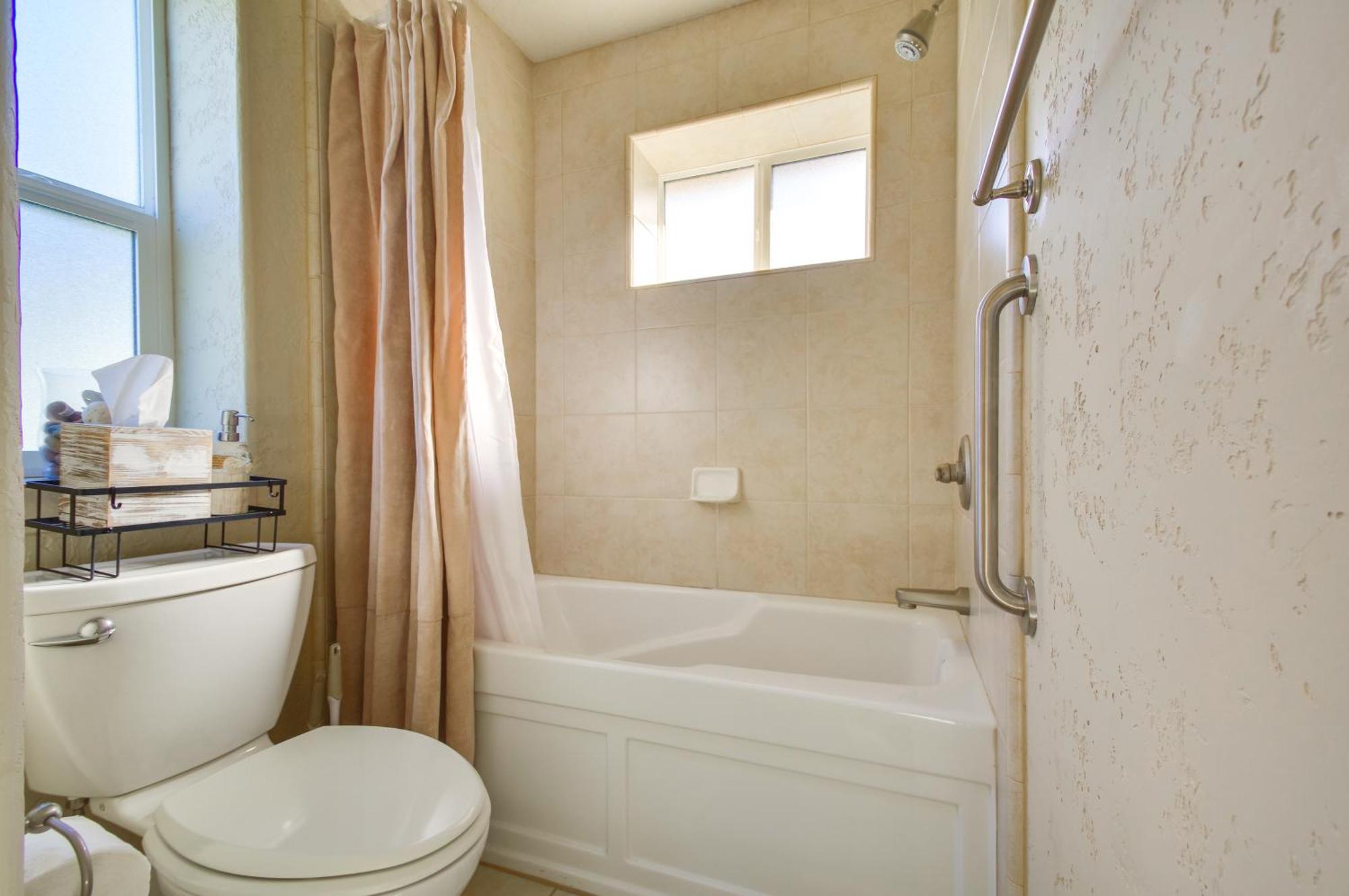 Quiet Waterfront Escape With Hot Tub And Beach Access! Gold Beach Εξωτερικό φωτογραφία